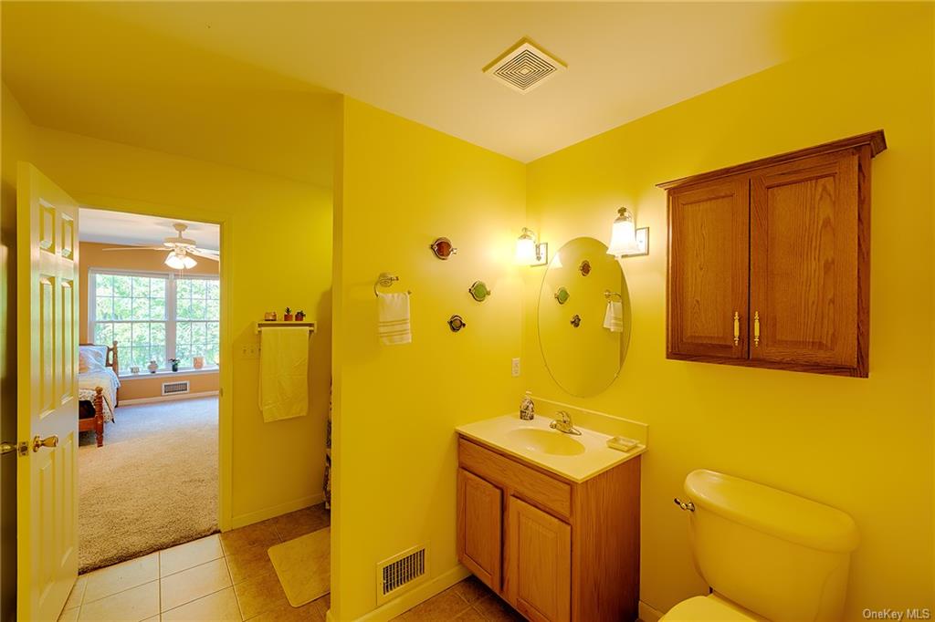 Hyde Park, New York 12538, United States, 3 Bedrooms Bedrooms, ,3 BathroomsBathrooms,Residential,Pending,39141