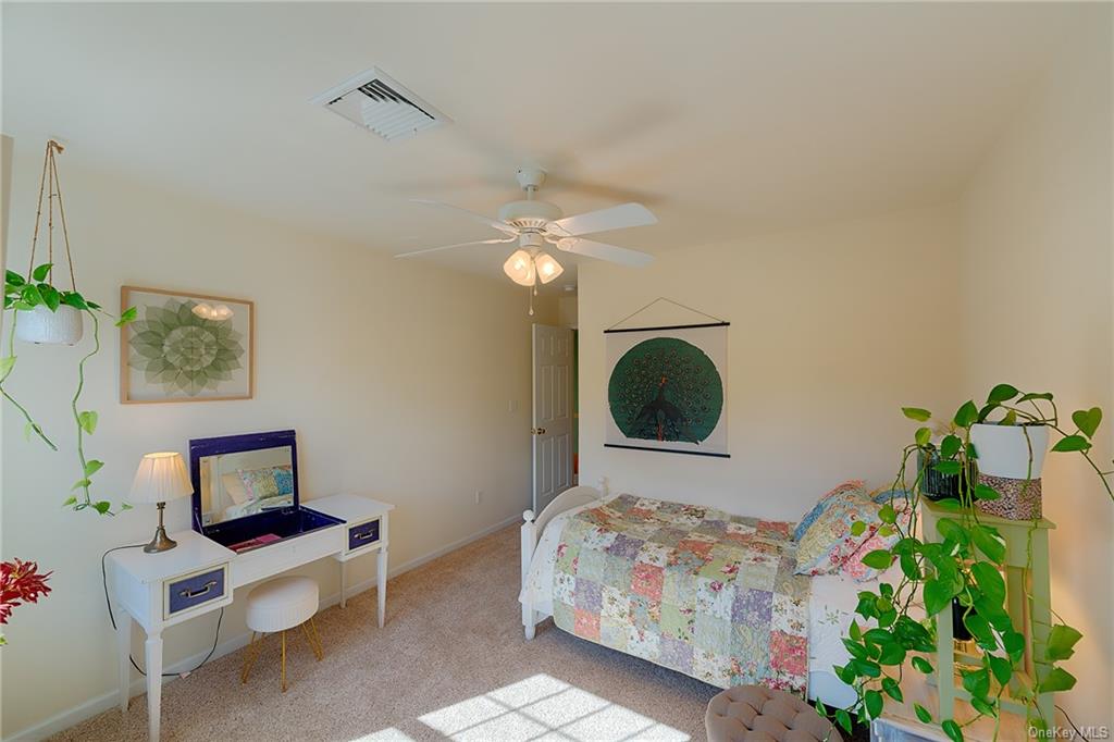 Hyde Park, New York 12538, United States, 3 Bedrooms Bedrooms, ,3 BathroomsBathrooms,Residential,Pending,39141