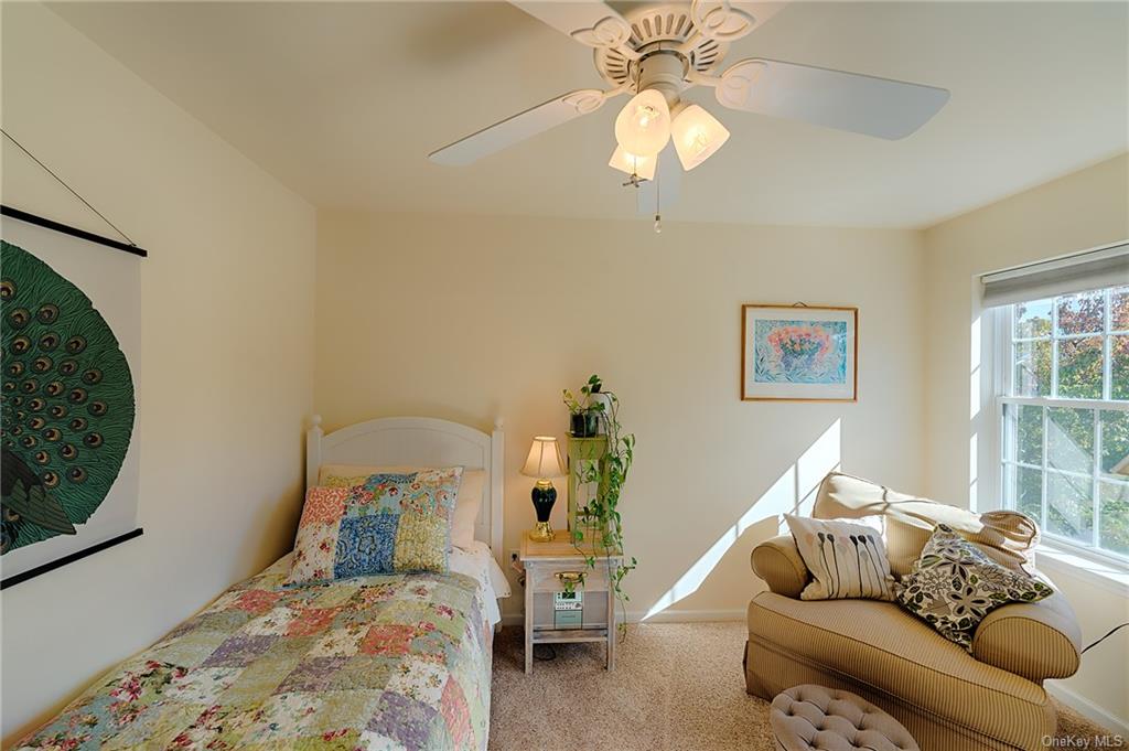 Hyde Park, New York 12538, United States, 3 Bedrooms Bedrooms, ,3 BathroomsBathrooms,Residential,Pending,39141