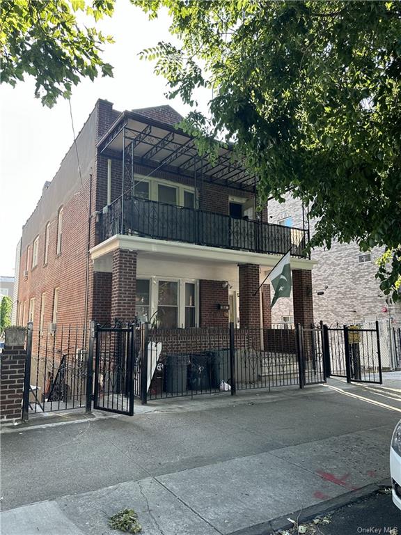 Property for Sale at 1847 Barnes Avenue, Bronx, New York - Bedrooms: 9 
Bathrooms: 4  - $1,199,000