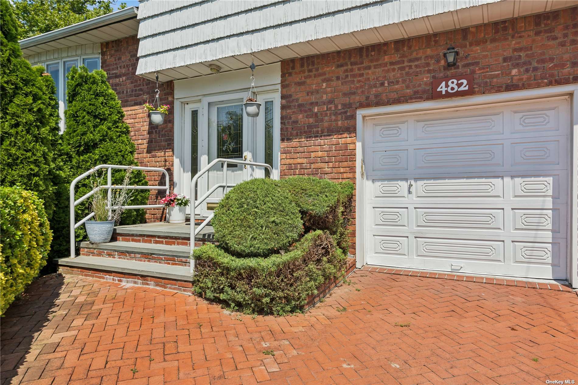 482 Harbor Drive, Cedarhurst, New York image 3