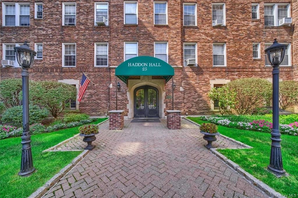 25 Parkview Avenue #4A, Bronxville, New York image 2