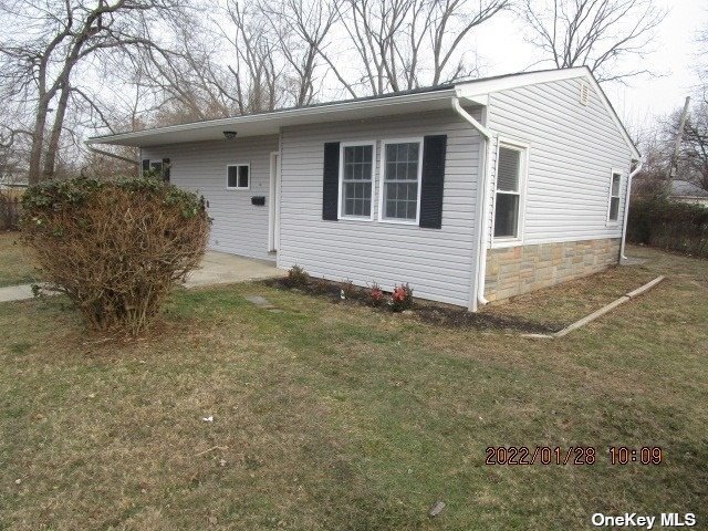 Photo 3 of 10 of 4 S Emerald Lane house