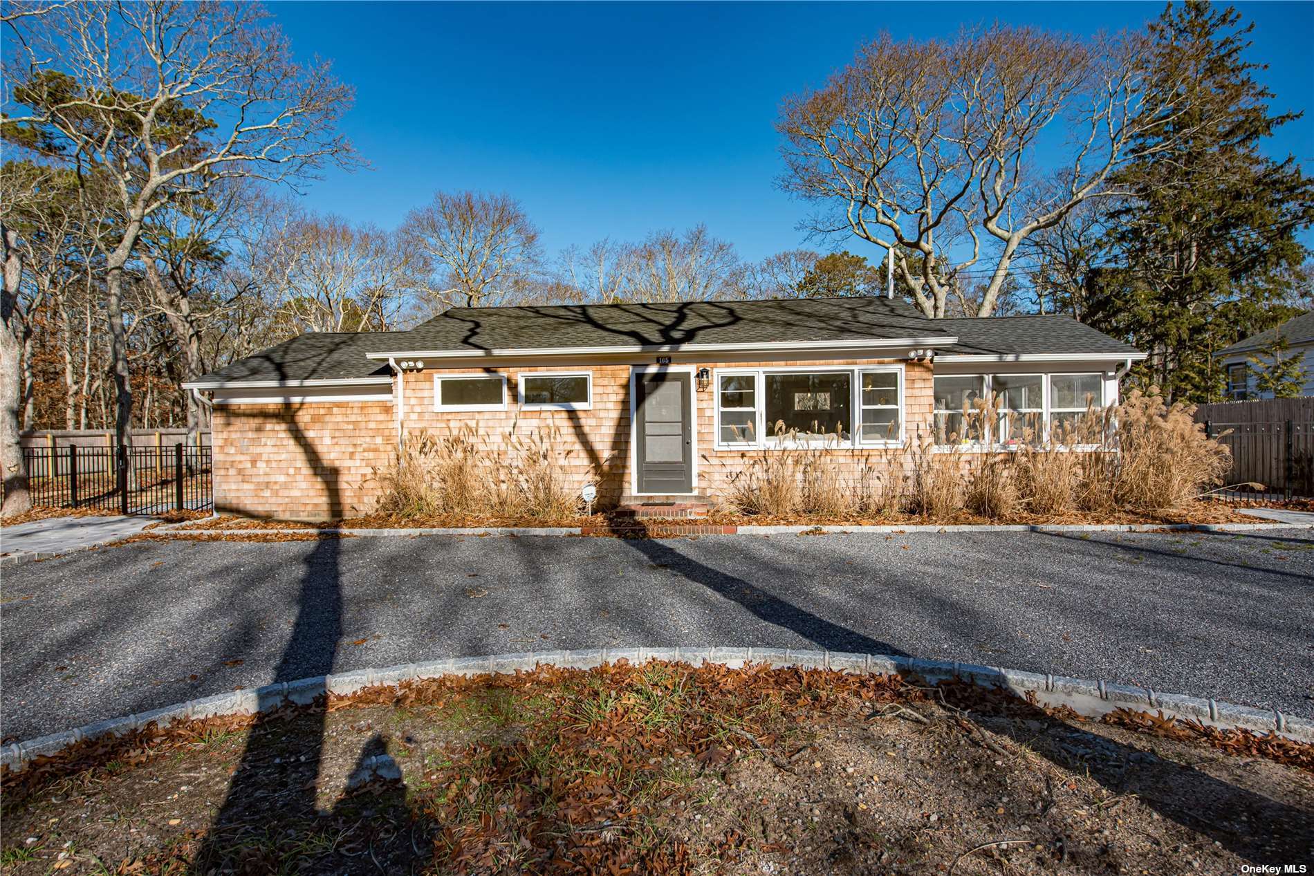 165 E Bay Avenue, Hampton Bays, New York image 25