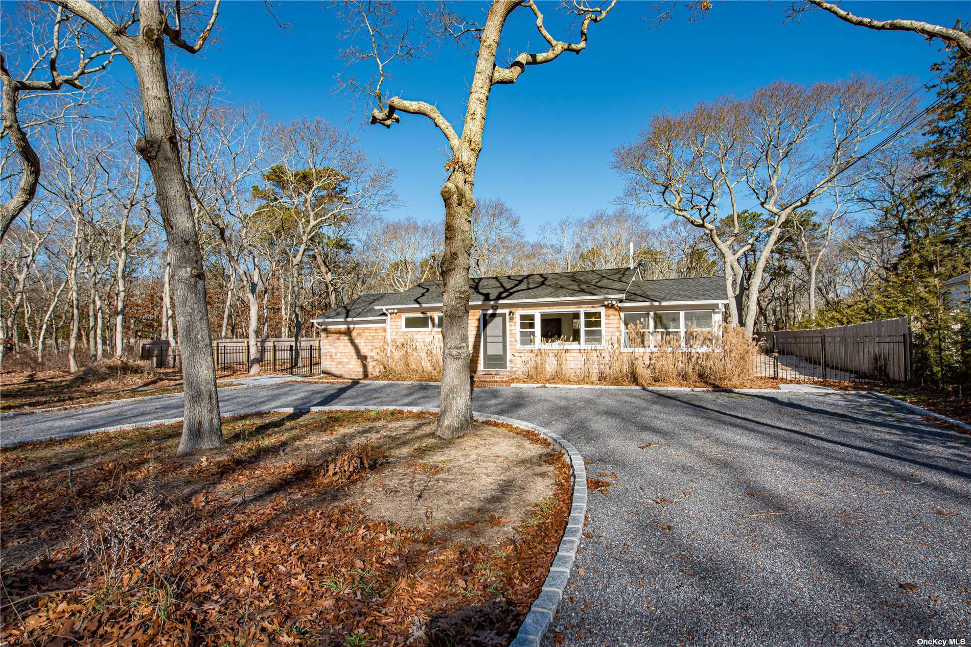 165 E Bay Avenue, Hampton Bays, New York image 26