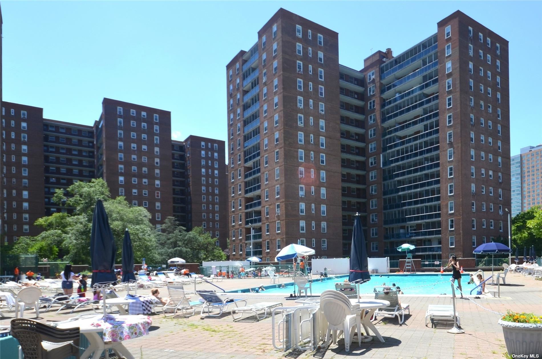 97-37 63 Road #12M, Rego Park, New York image 18