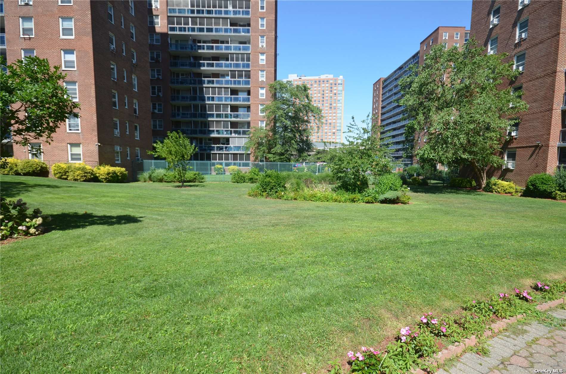 97-37 63 Road #12M, Rego Park, New York image 16