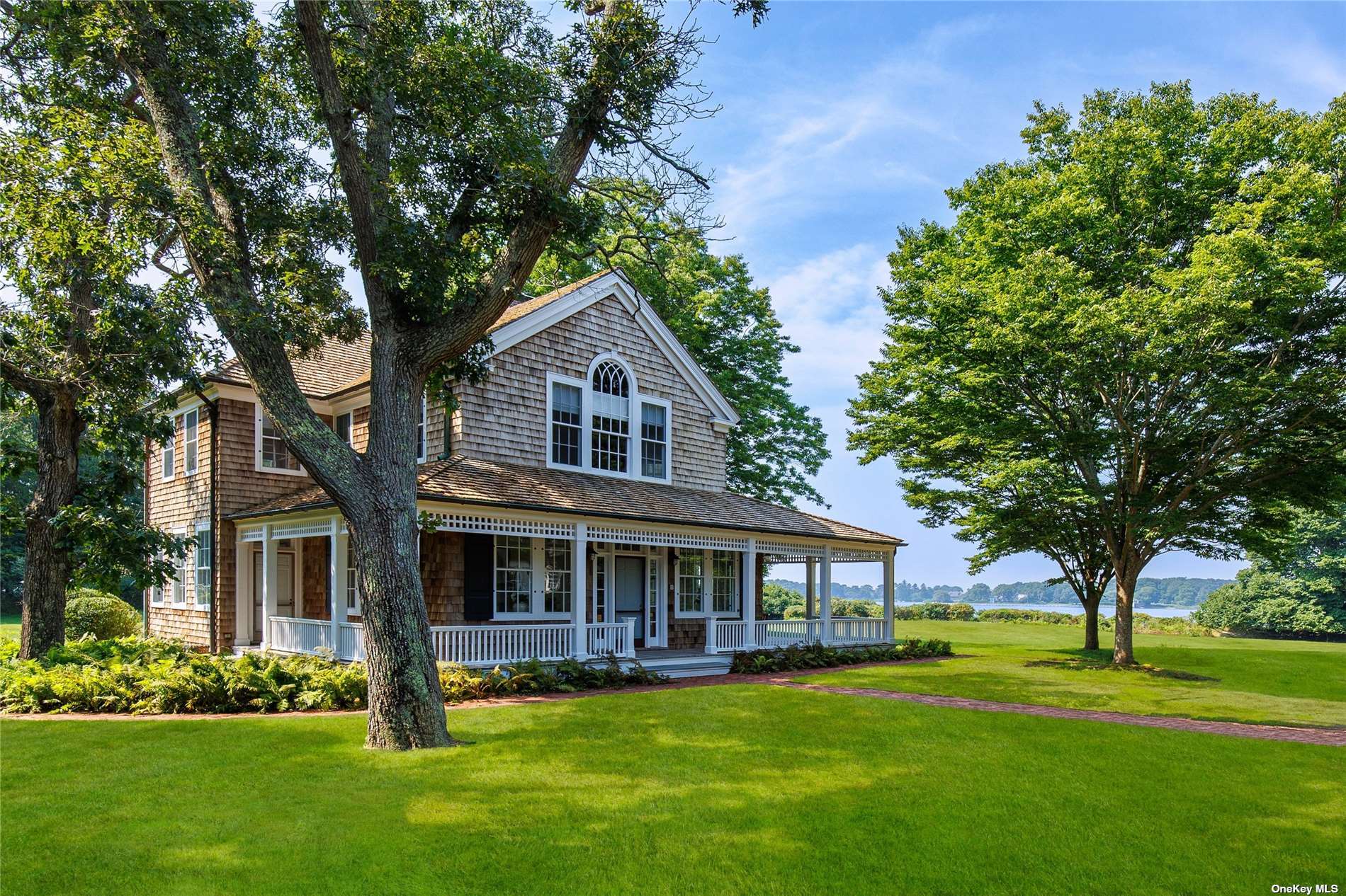 90 & 100 Briarpatch Road, East Hampton, New York image 6