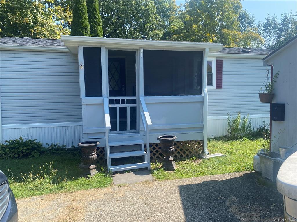 Rental Property at 116 New Rd Rd Lot 2, Milton, New York - Bedrooms: 2 
Bathrooms: 2 
Rooms: 4  - $2,000 MO.