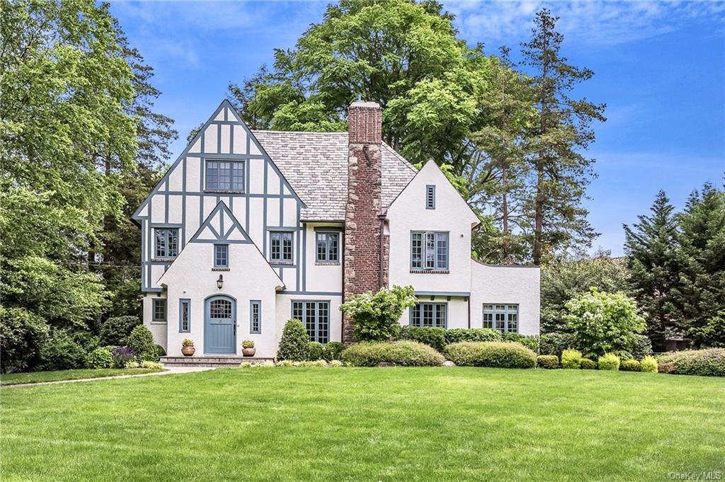 Photo 1 of 6 Fordal Road, Bronxville, New York, $3,395,000, Web #: 6293084