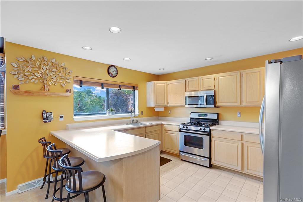 Photo 14 of 36 of 26 Timberline Drive condo
