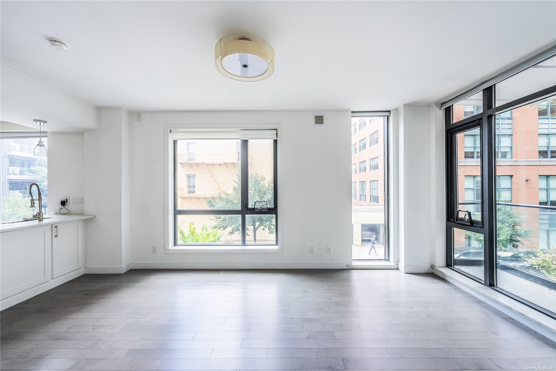 41-04 27th St St #6B, Long Island City, New York image 3