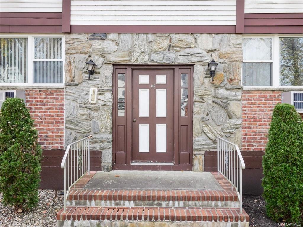 15 Somerset Drive #D, Suffern, New York image 3