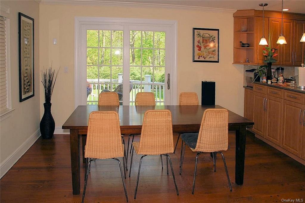 Photo 6 of 36 of 51 Mohegan Road house