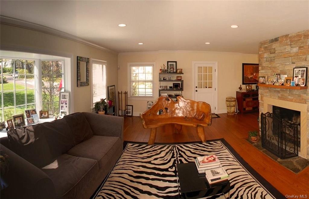 Photo 2 of 36 of 51 Mohegan Road house