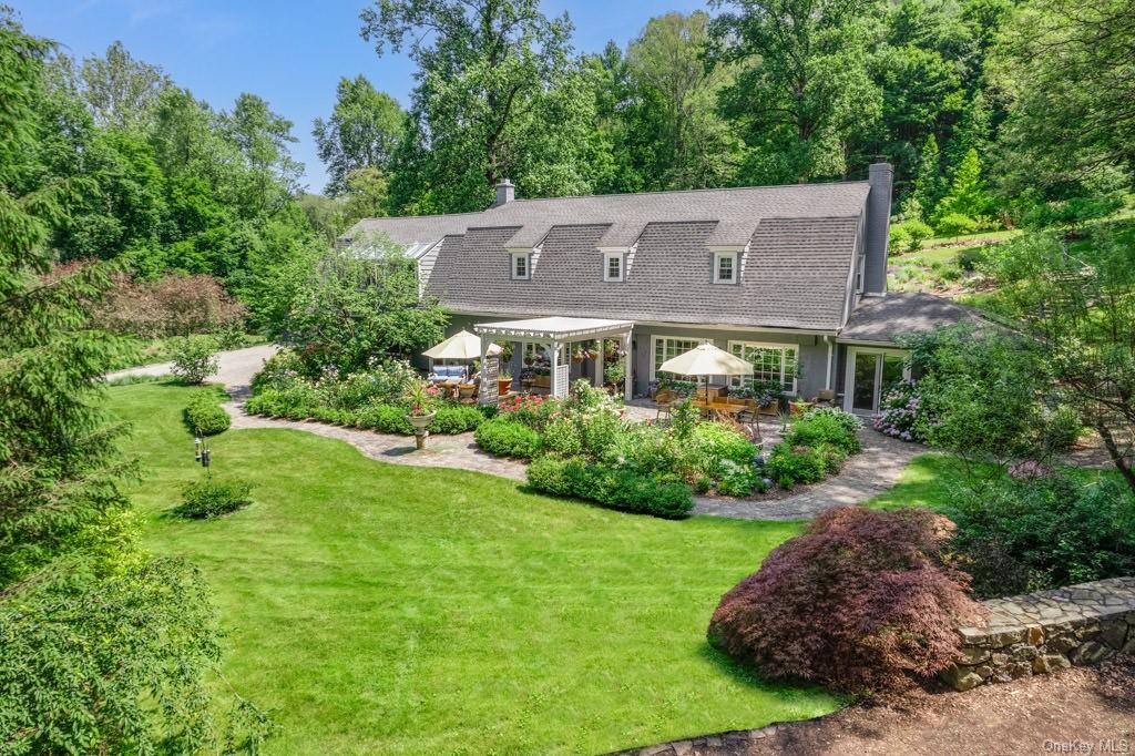 Property for Sale at 16 Fox Hollow Lane, Garrison, New York - Bedrooms: 3 
Bathrooms: 3 
Rooms: 9  - $2,145,000