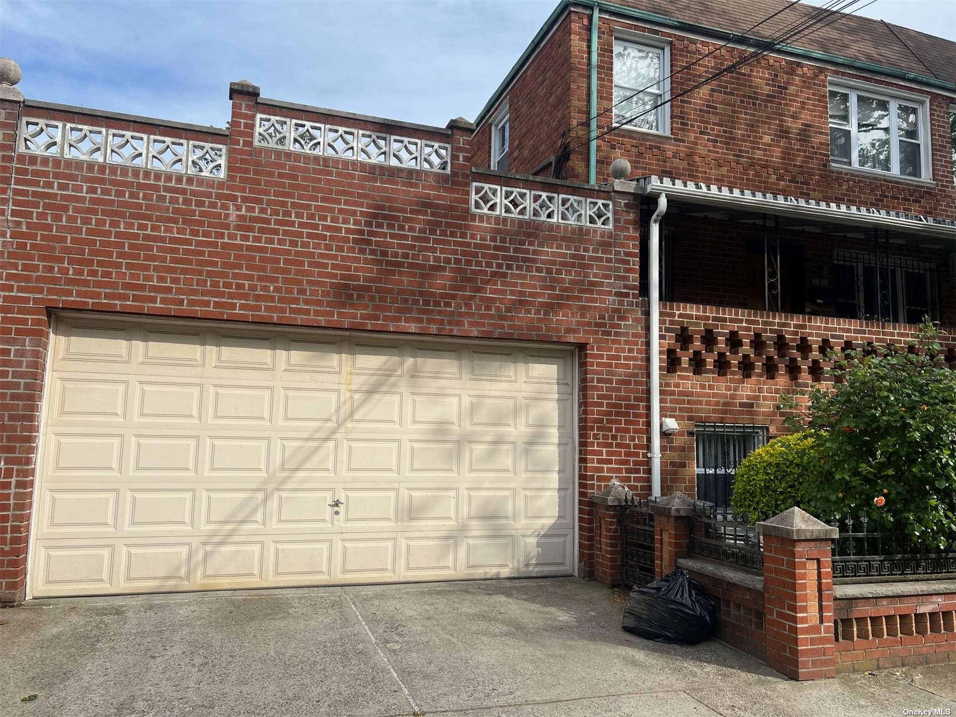 Property for Sale at 2230 Harman Street, Ridgewood, Queens, NY - Bedrooms: 6 
Bathrooms: 3 
Rooms: 8  - $1,750,000