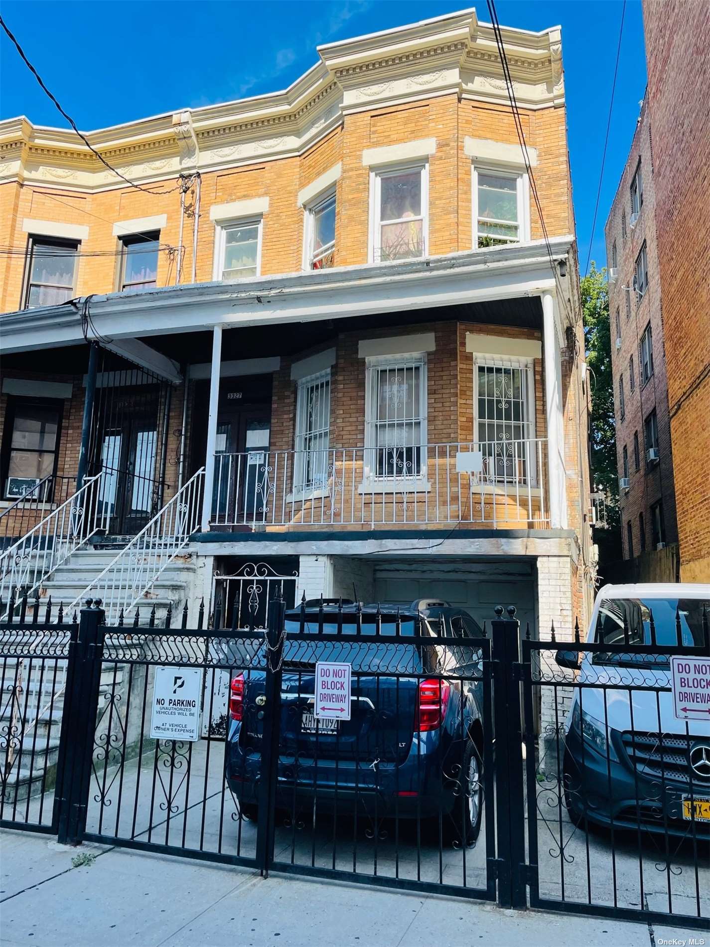 Property for Sale at 3327 Decatur Avenue, Bronx, New York - Bedrooms: 8 
Bathrooms: 3 
Rooms: 17  - $970,000
