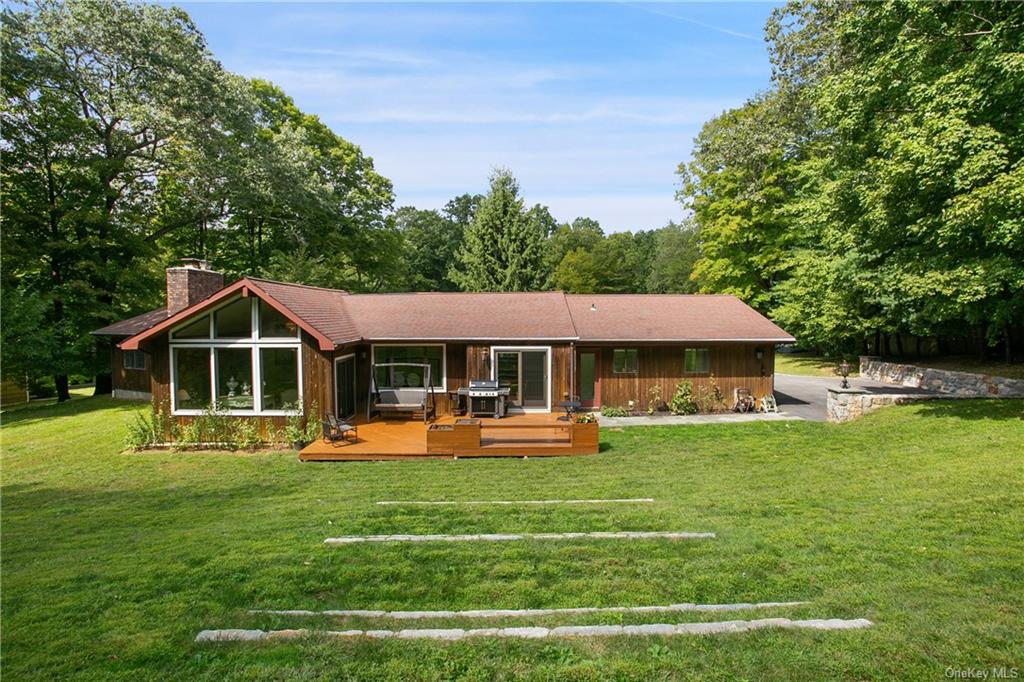 22 Franklin Drive, Mahopac, New York image 3