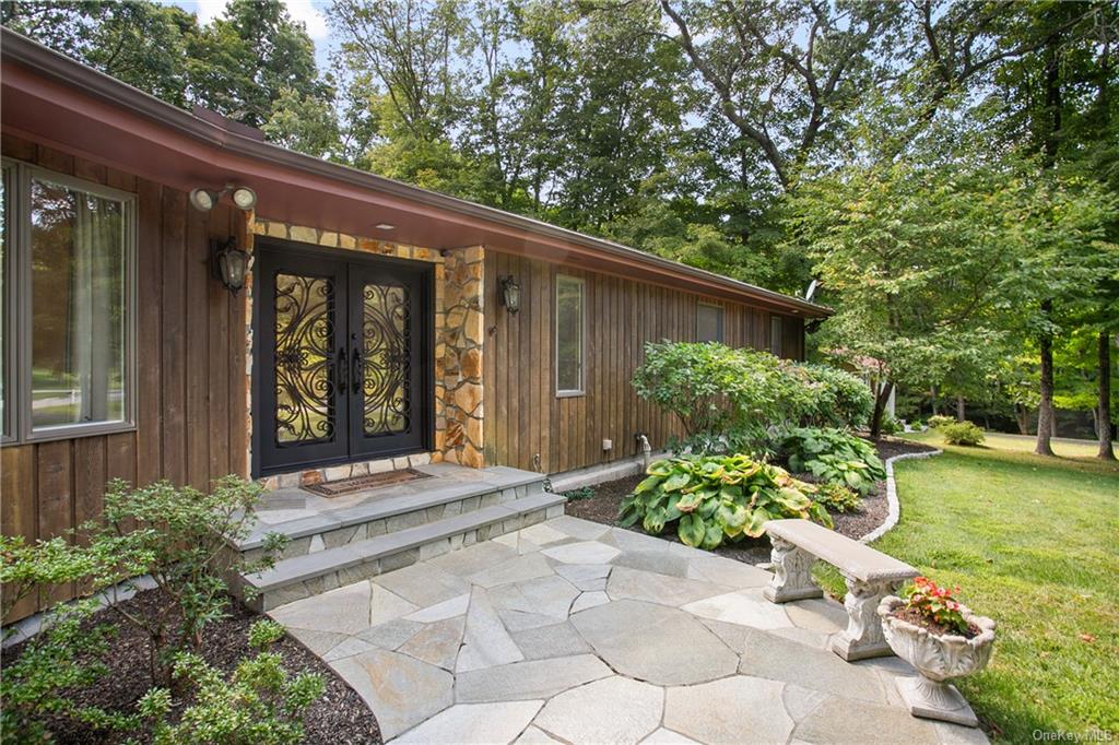 Property for Sale at 22 Franklin Drive, Mahopac, New York - Bedrooms: 4 
Bathrooms: 3 
Rooms: 7  - $940,000