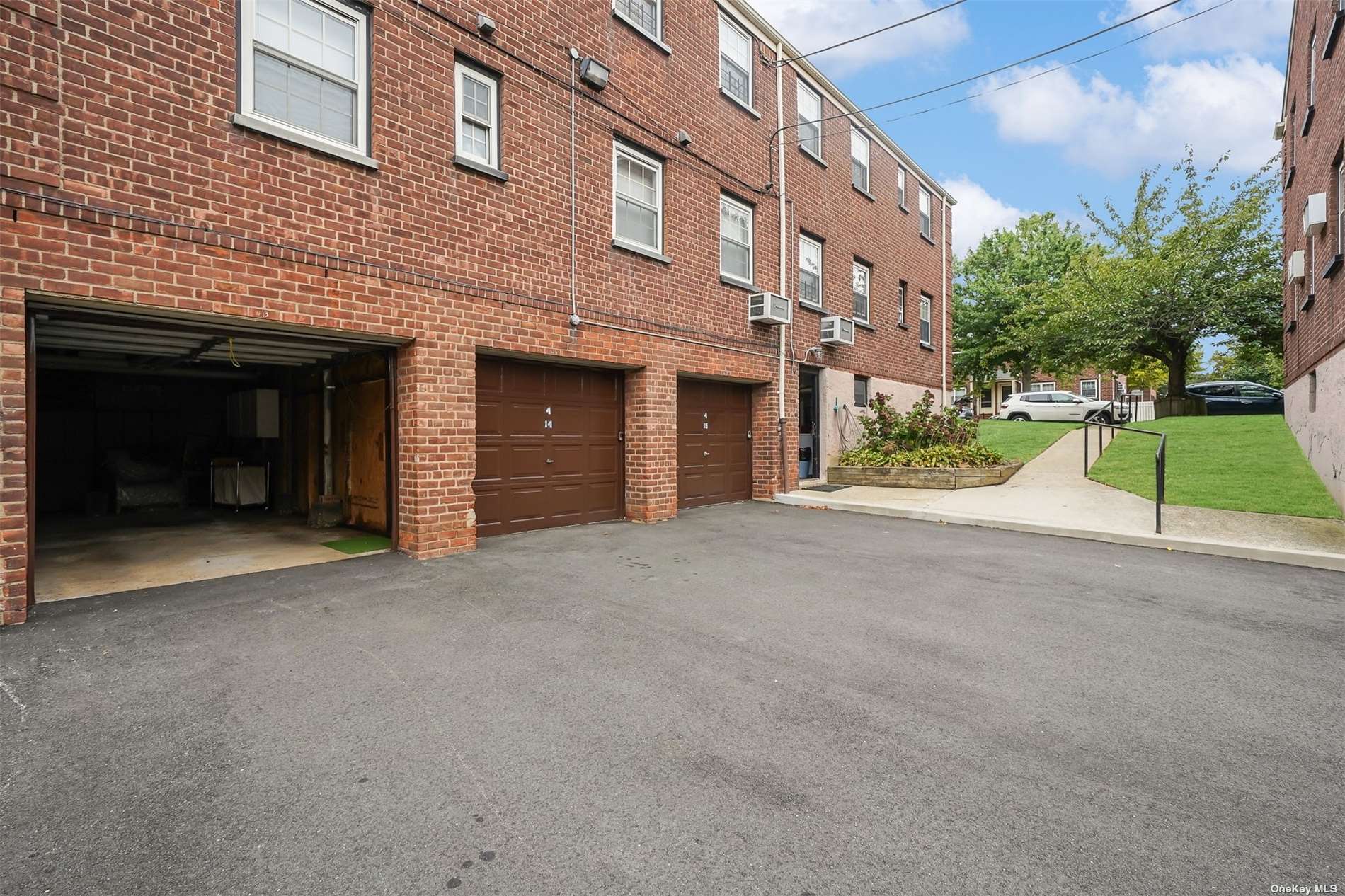 69-45 213th Street St #212, Oakland Gardens, New York image 16