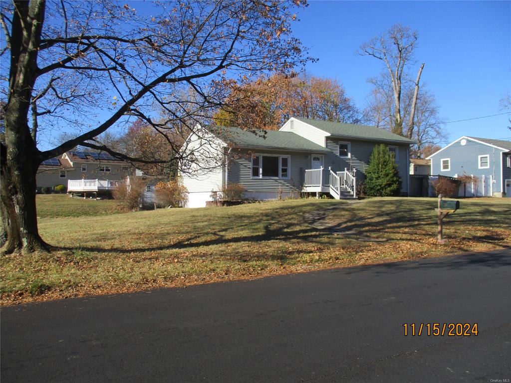 35 Hudson Drive, New Windsor, New York image 2