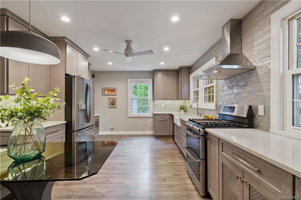 Photo 12 of 31 of 26 Sprague Road house