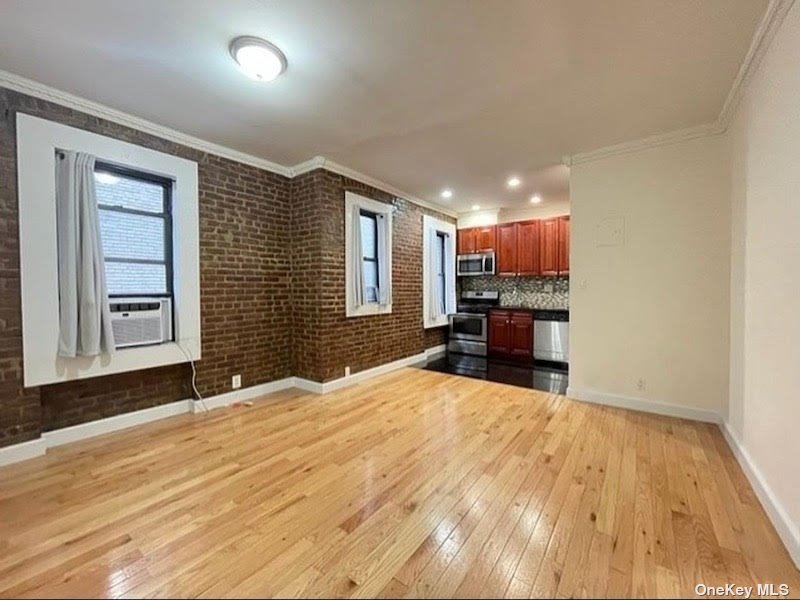 2106 35th Street Street #3C, Astoria, New York image 1