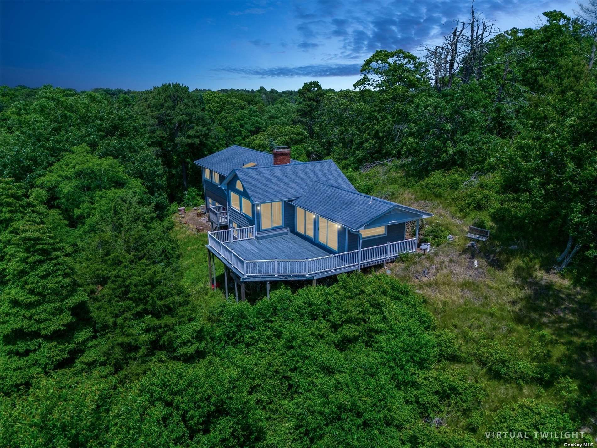 542 Montauk Hwy, Southampton, New York image 2