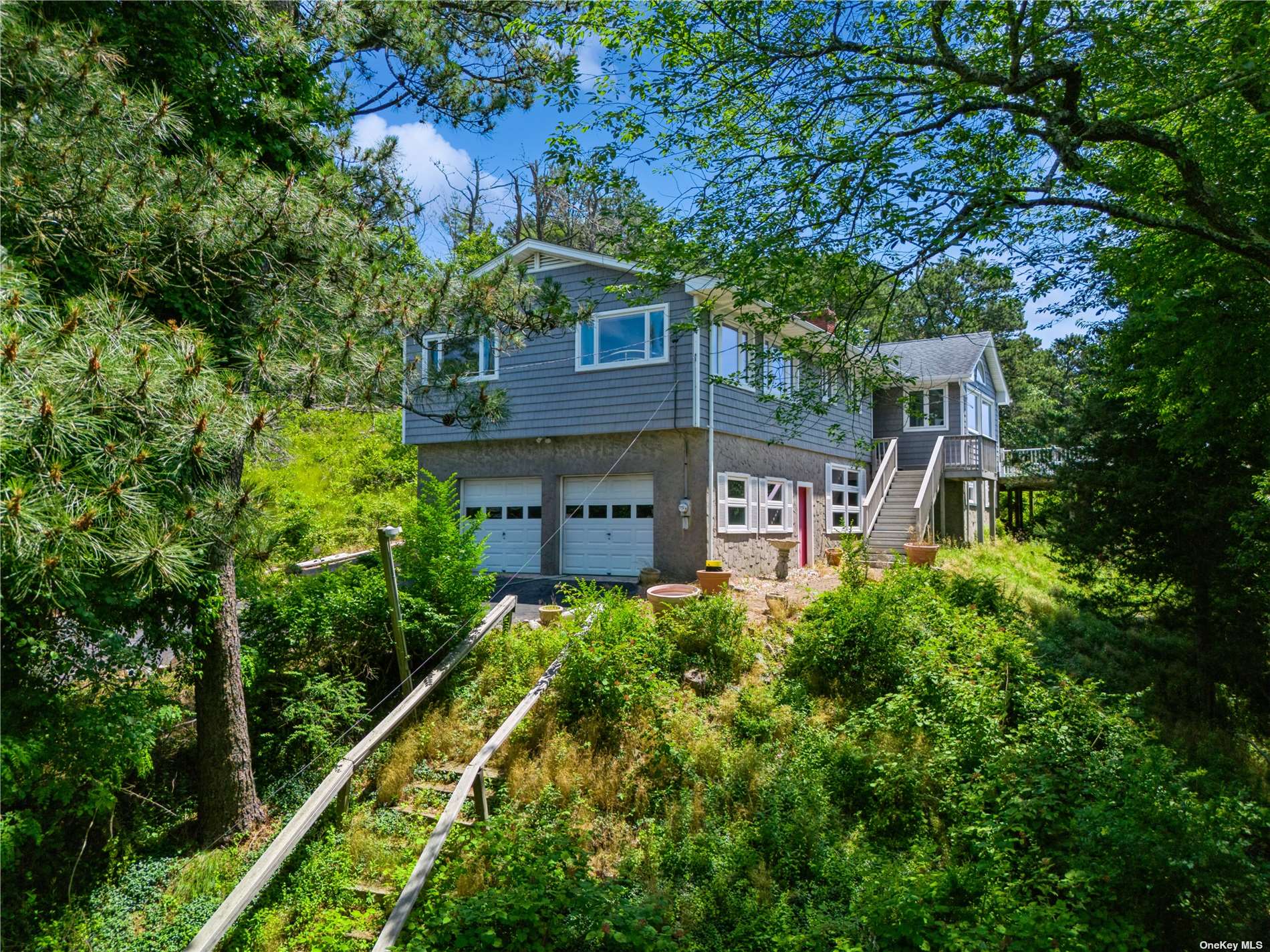 542 Montauk Hwy, Southampton, New York image 13