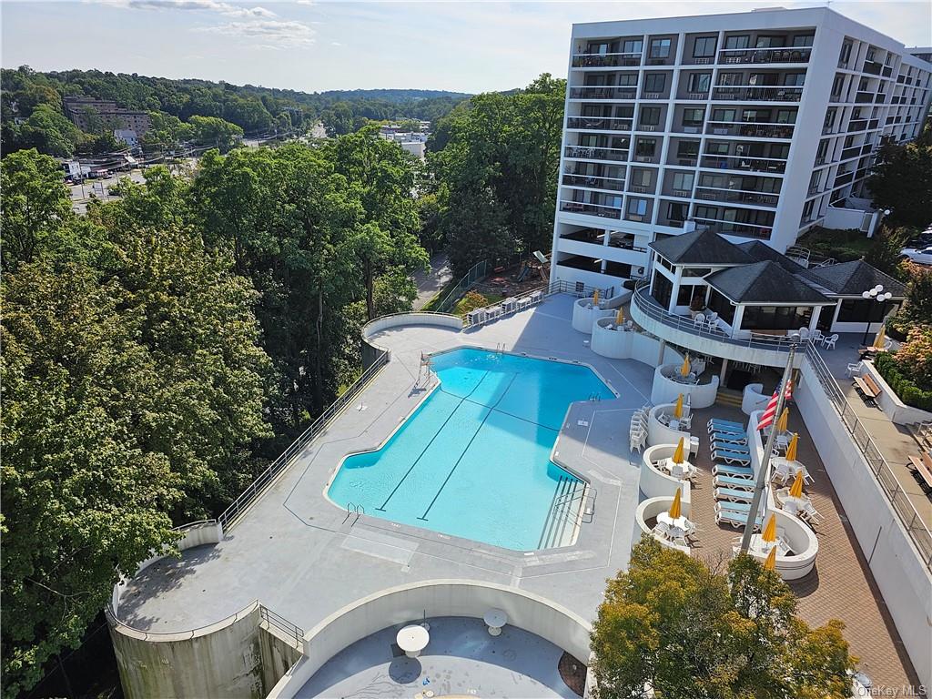 100 High Point Drive #511, Hartsdale, New York image 2