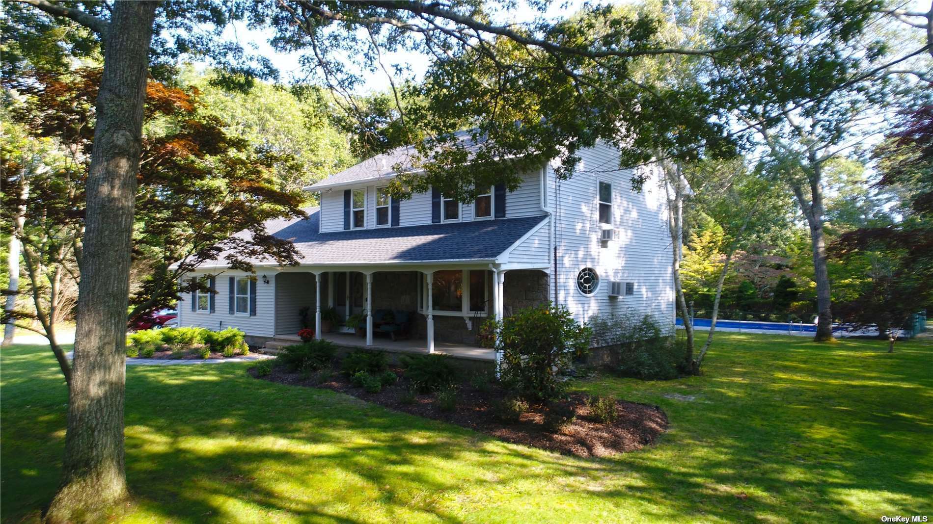 21 Bellows Terrace, Hampton Bays, New York image 3