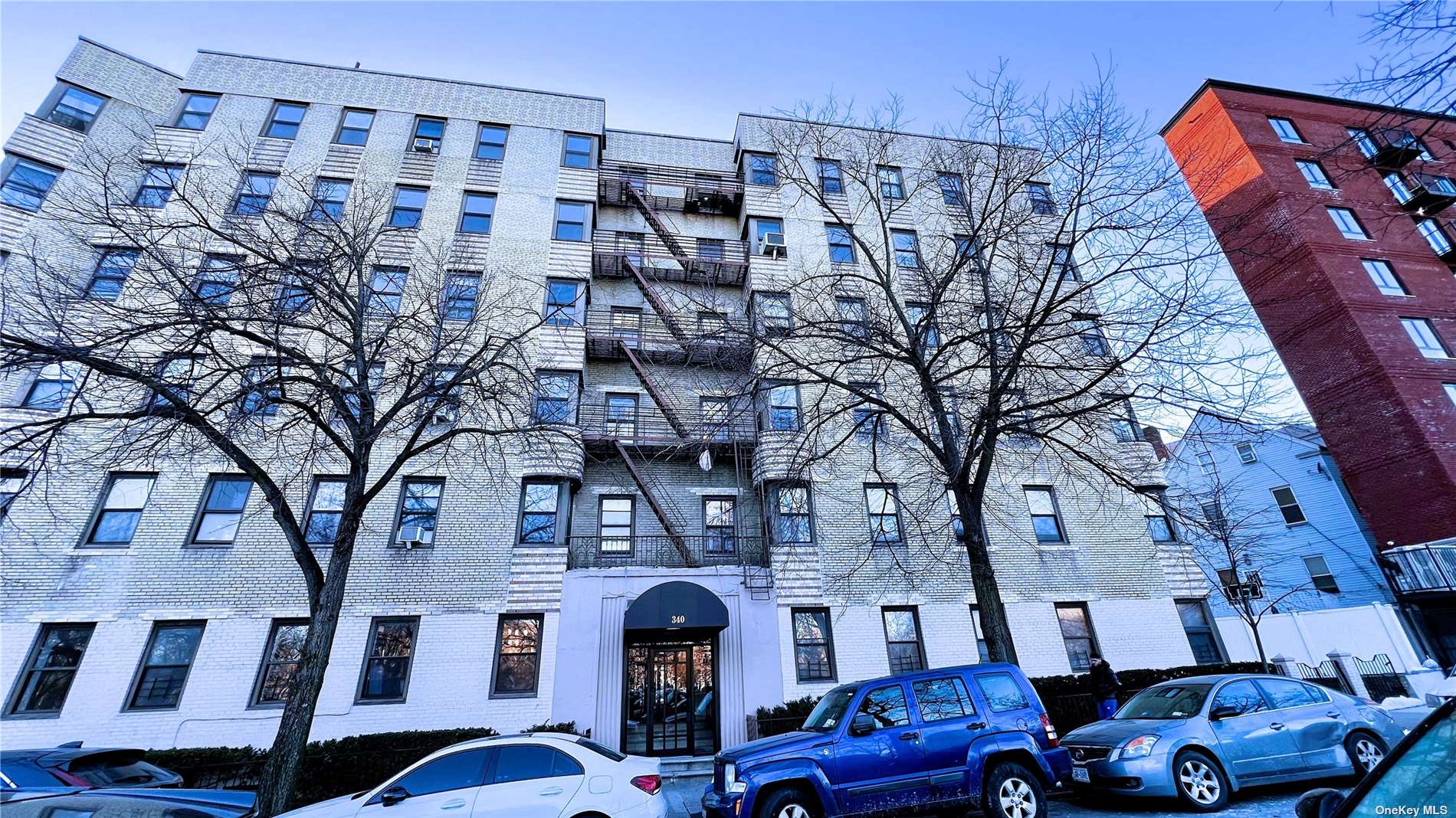 Property for Sale at 340 E Mosholu Parkway 2J, Bronx, New York - Bedrooms: 2 
Bathrooms: 1 
Rooms: 5  - $250,000