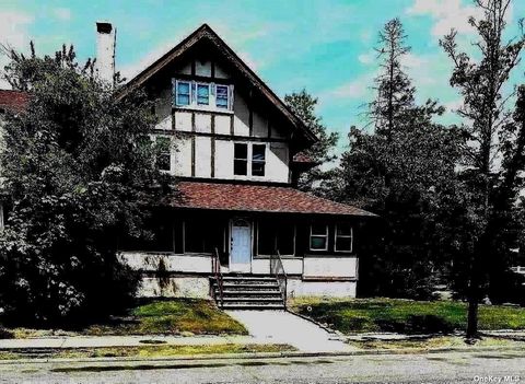 Homes For Sale - 508 Monroe Street<br/> Cedarhurst, NY 11516