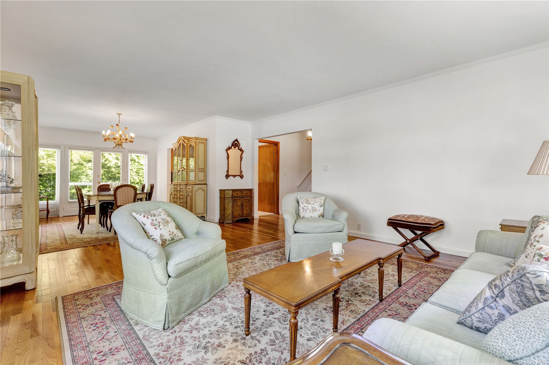 11 Beachway, Port Washington, New York image 3