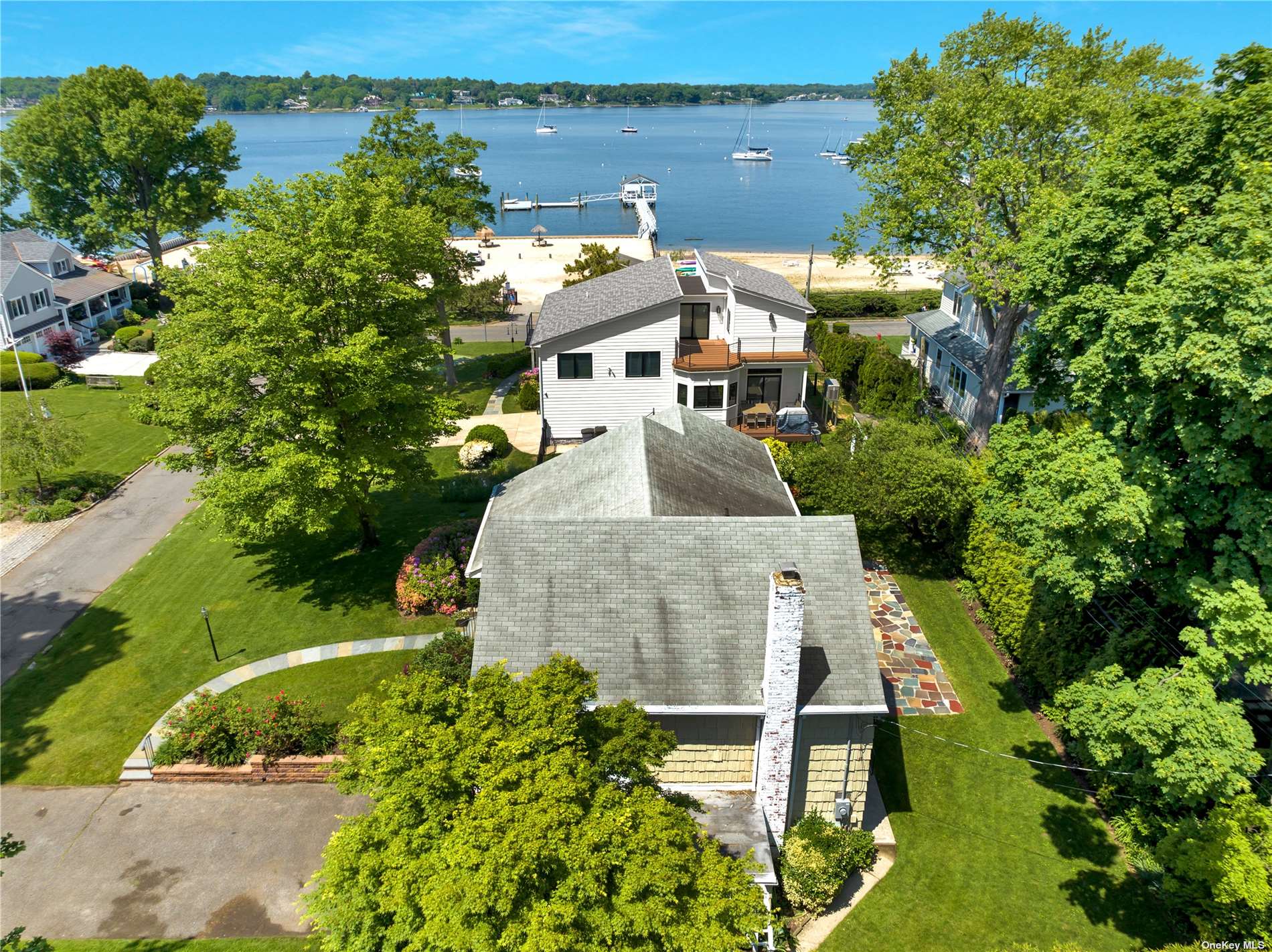 11 Beachway, Port Washington, New York image 17