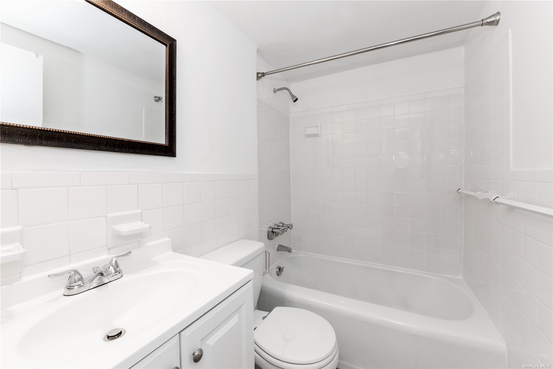 160-10 89 Avenue #6F, Jamaica, New York image 3