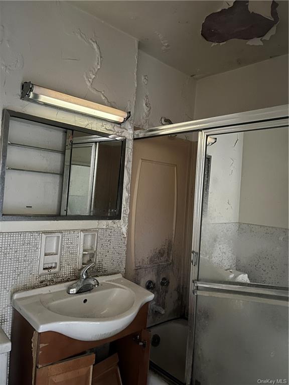 Property for Sale at Grand Concourse 8H, Bronx, New York - Bathrooms: 1 
Rooms: 3  - $145,000