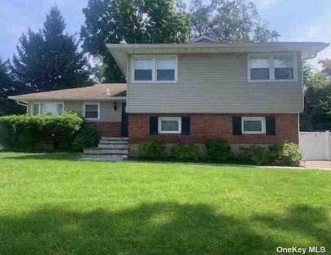 Homes For Sale - 6 Norman Ct<br/> Glen Cove, NY 11542