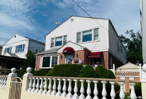 Multifamily For Sale - 97-47 94 Th Street St<br/> Queens County, Ozone Park, NY 11416