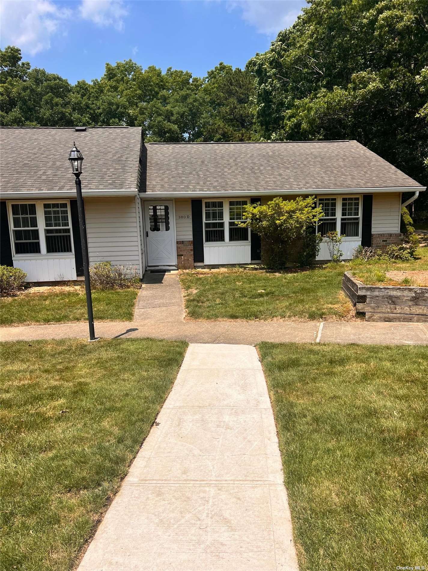 View Ridge, NY 11961 condo