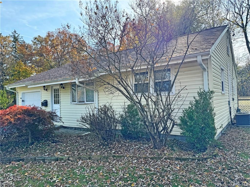 Property for Sale at 174 Grandview Avenue, Catskill, New York - Bedrooms: 3 
Bathrooms: 1 
Rooms: 7  - $249,900