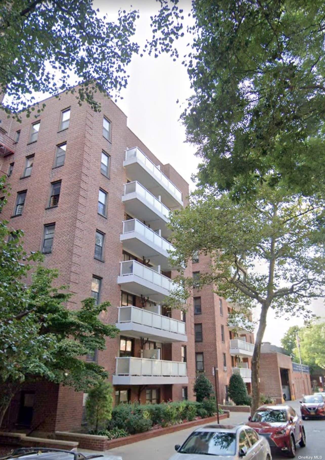 Rental Property at 8340 Austin Street T, Kew Gardens, Queens, NY - Bedrooms: 2 
Bathrooms: 1 
Rooms: 4  - $2,900 MO.