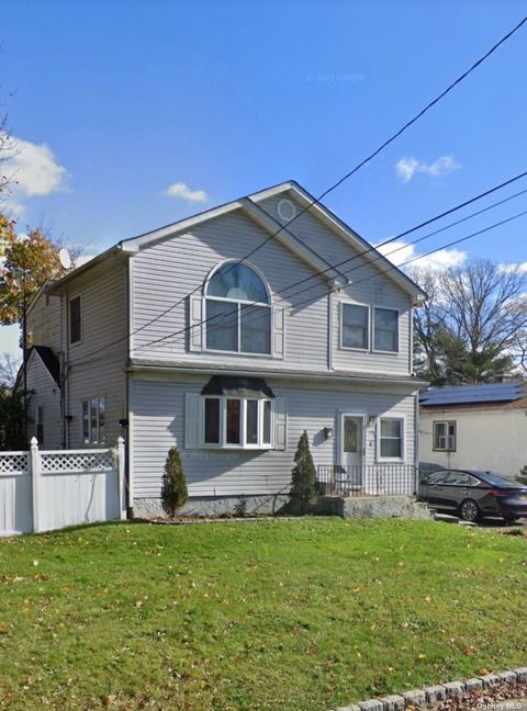 Homes For Sale - 39 N 15th Street<br/> Wyandanch, NY 11798