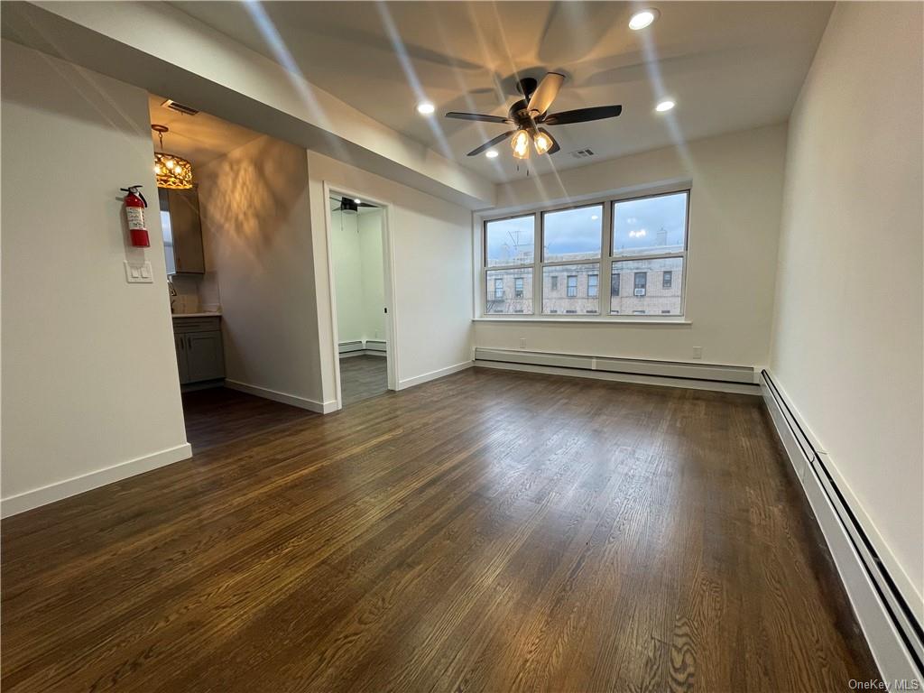 Rental Property at 3026 Kingsbridge Terrace 2, Bronx, New York - Bedrooms: 3 
Bathrooms: 1 
Rooms: 5  - $3,400 MO.