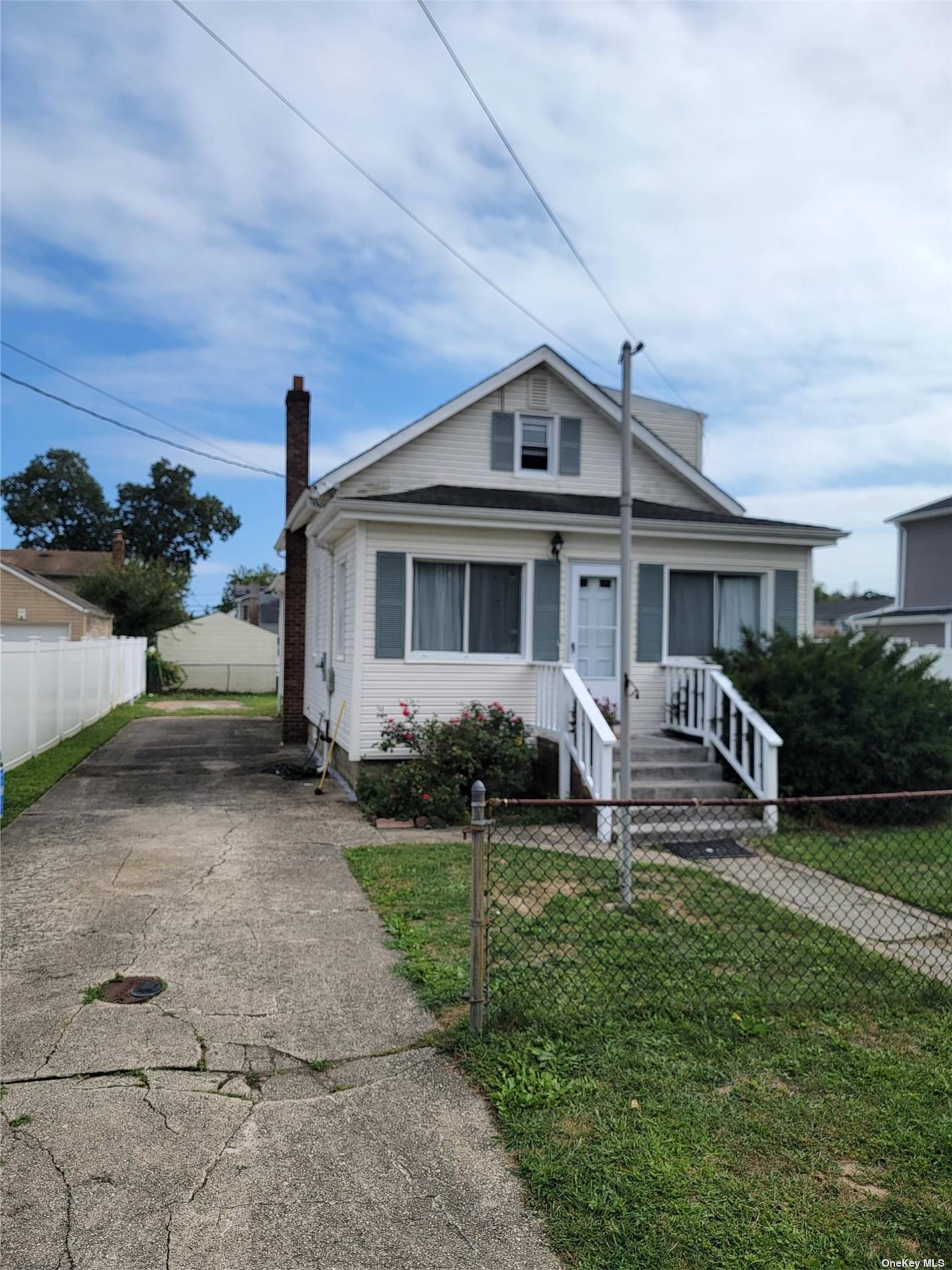 137 Texas Street, Lindenhurst, New York image 13