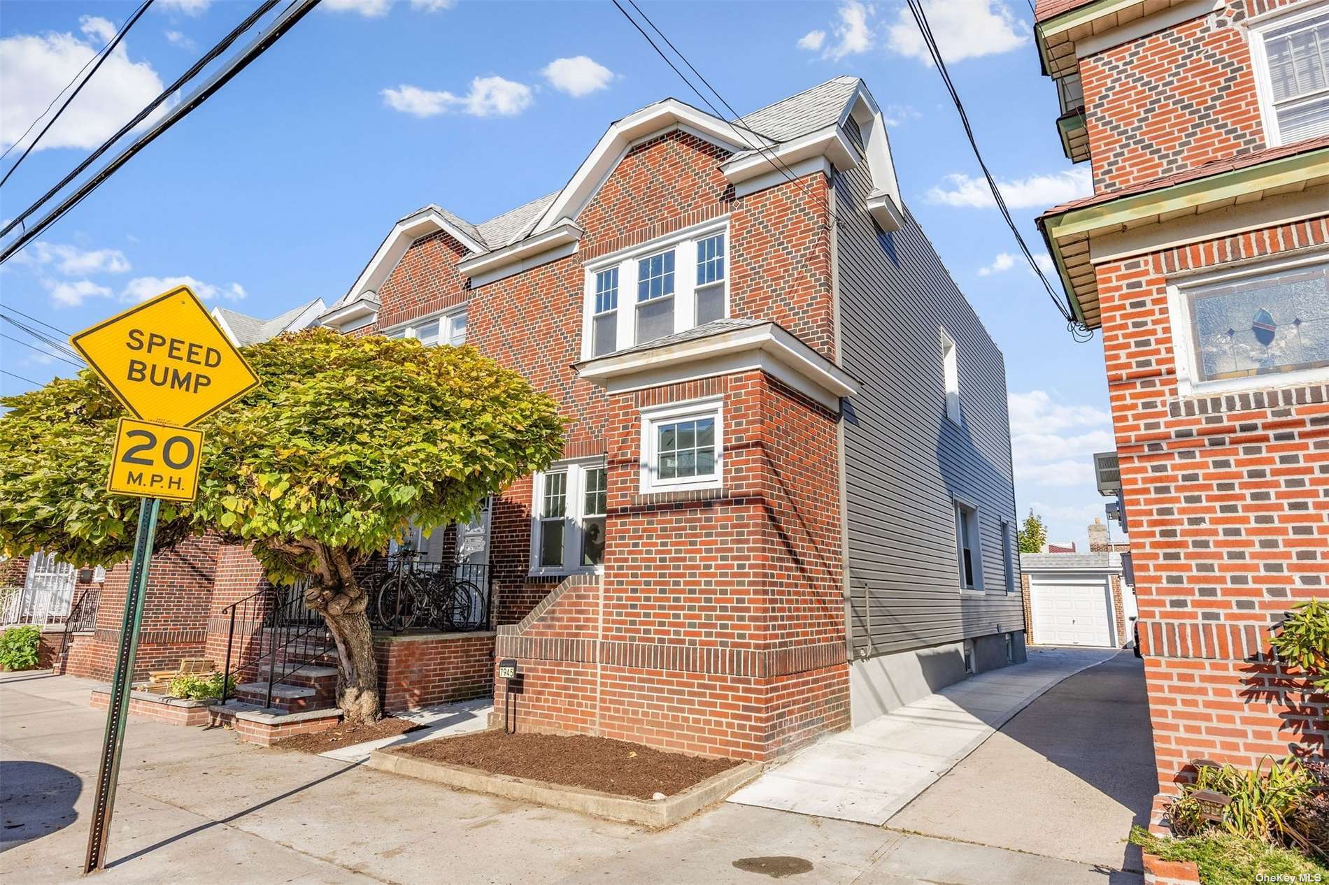 Property for Sale at 7945 69th Road, Middle Village, Queens, NY - Bedrooms: 3 
Bathrooms: 1 
Rooms: 6  - $859,000