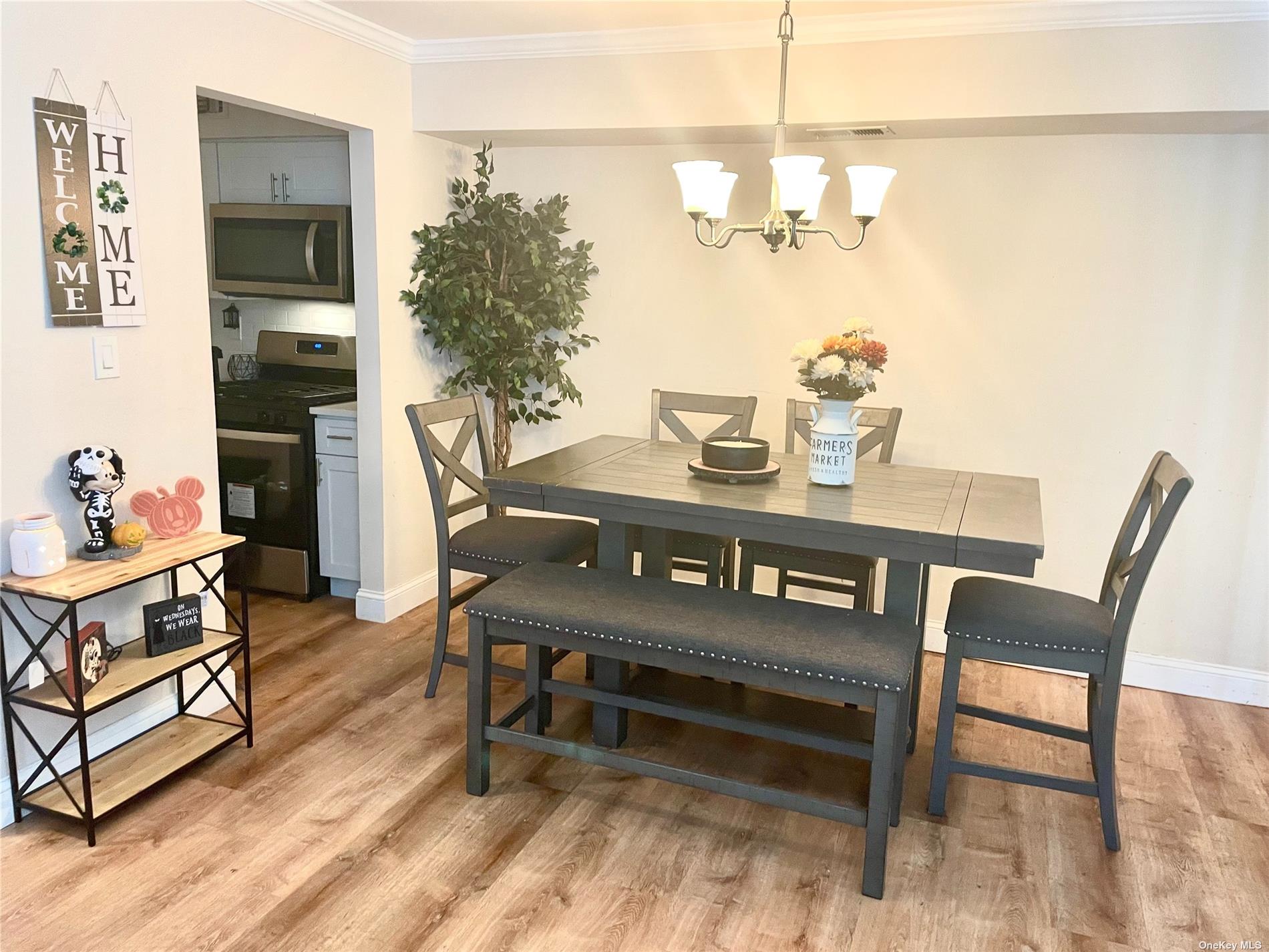 130 Fairview Circle #130, Middle Island, New York image 3