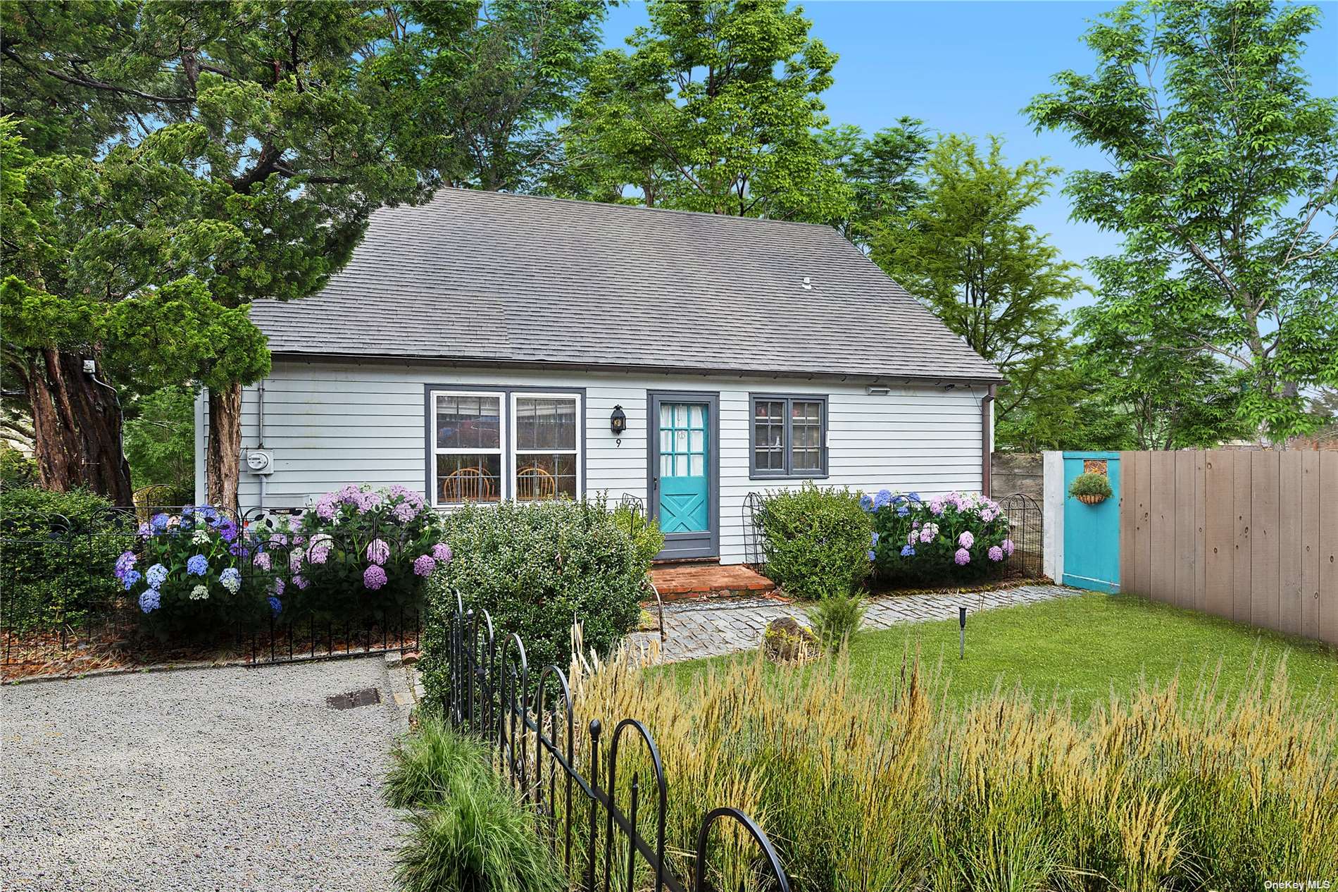 Property for Sale at 9 Forrest Street, Sag Harbor, Hamptons, NY - Bedrooms: 2 
Bathrooms: 2  - $1,565,000