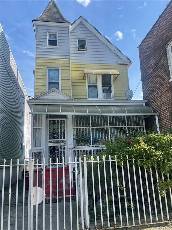 Property for Sale at 1790 E 174 Street, Bronx, New York - Bedrooms: 3 
Bathrooms: 2 
Rooms: 5  - $849,000
